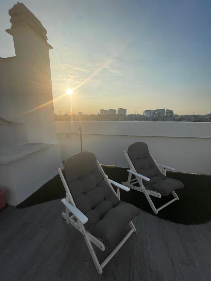 Apartment Con Ampia Terrazza E Vista Su Mailand